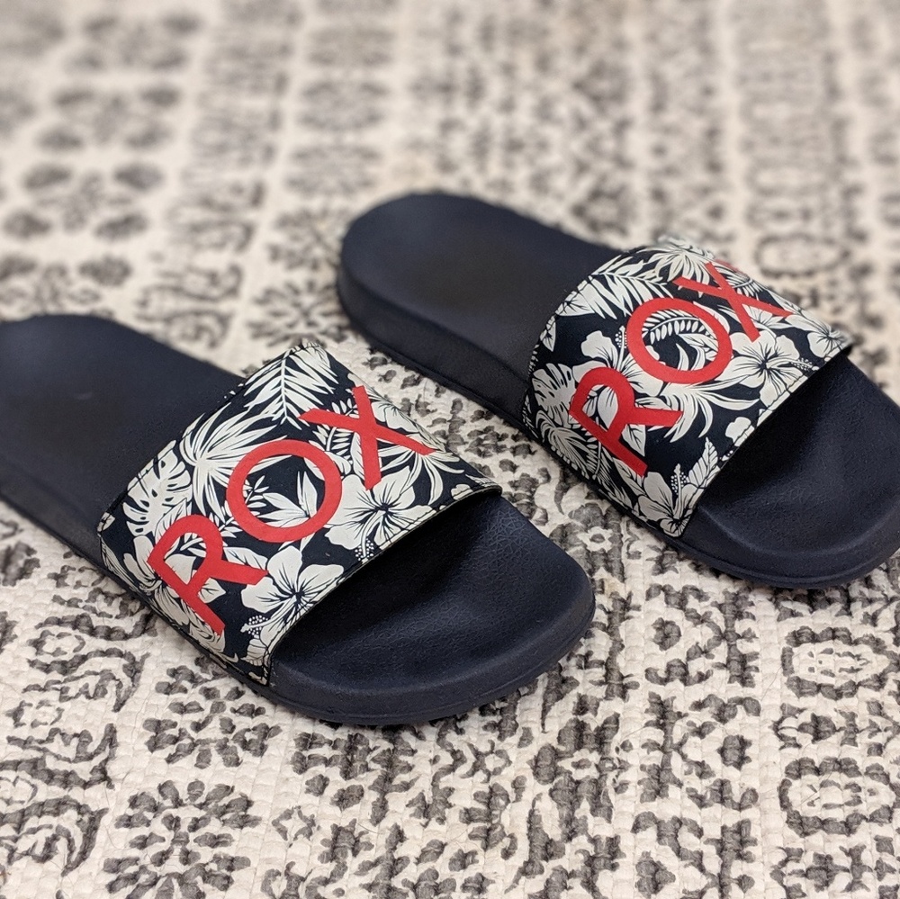 ROXY slide sandals